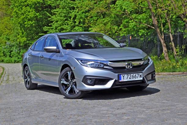 voiture en H honda